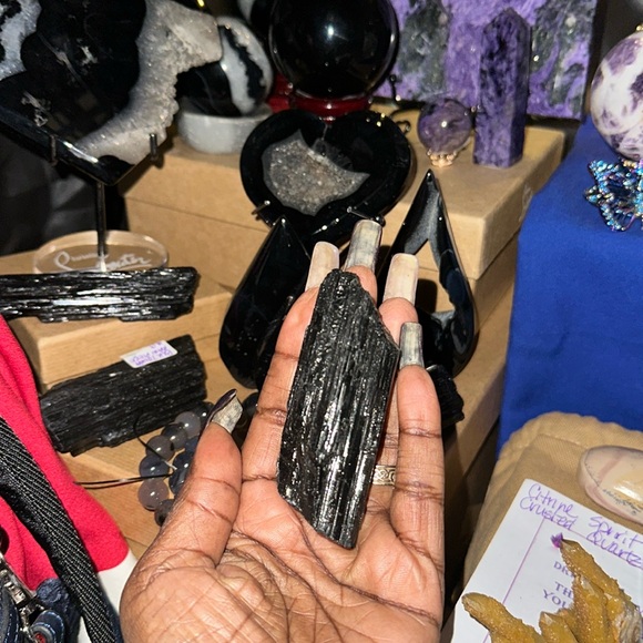 LAST ONE! Black Tourmaline Raw Piece - Price is for one ๐น๐น - Picture 5 of 5